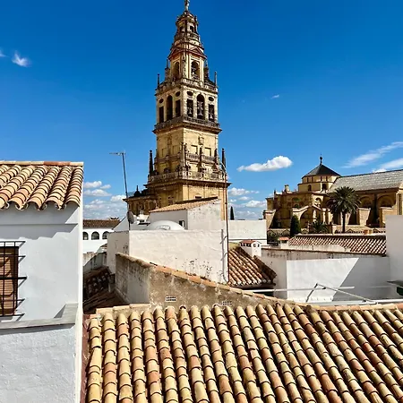 1 By Mezquitasuites Daire